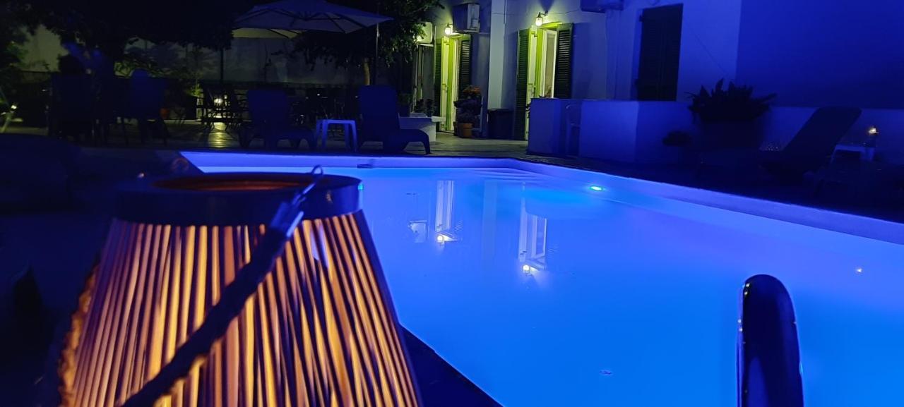 Siren Rooms&Apartments Paros Exterior foto