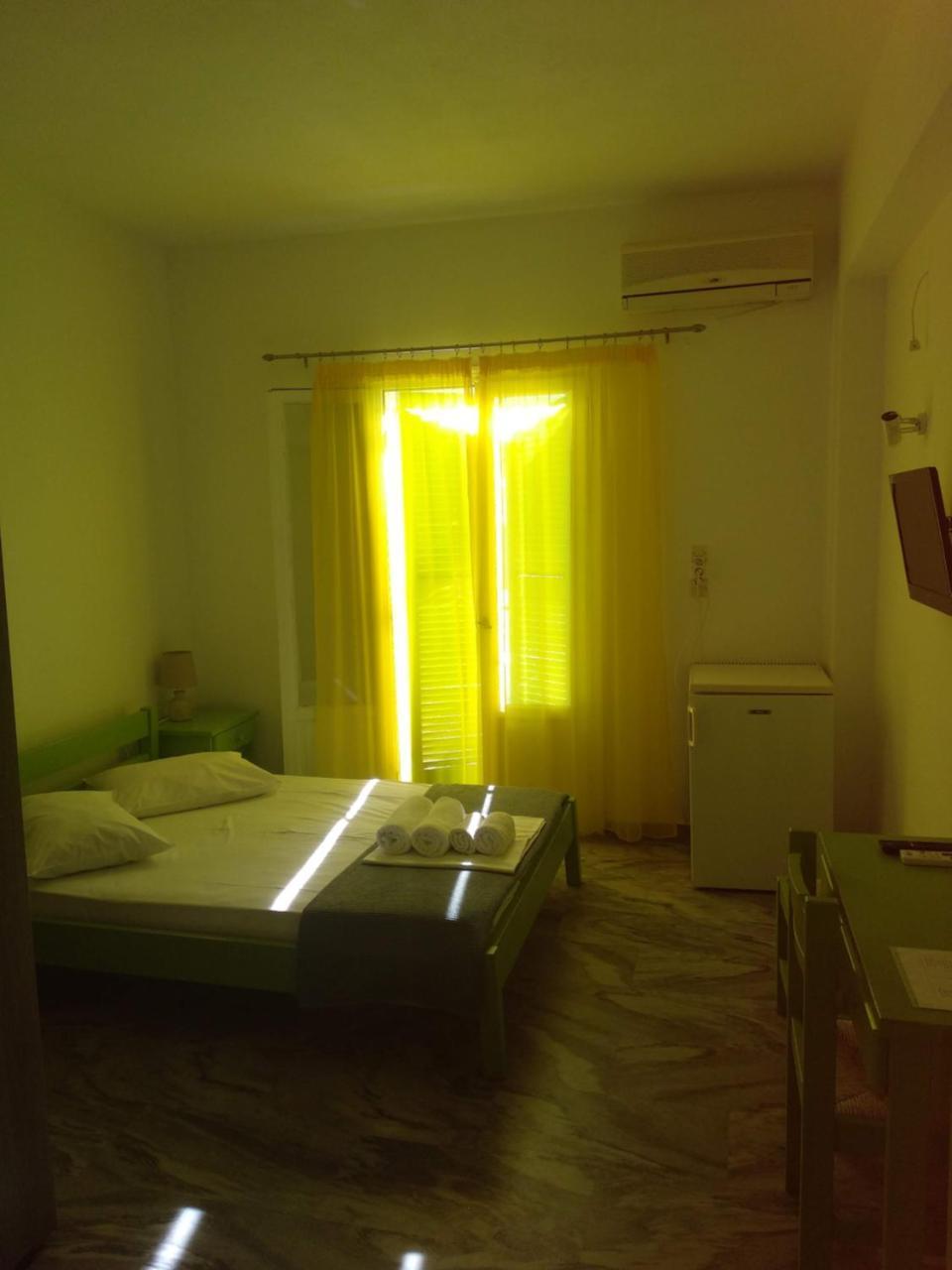 Siren Rooms&Apartments Paros Exterior foto